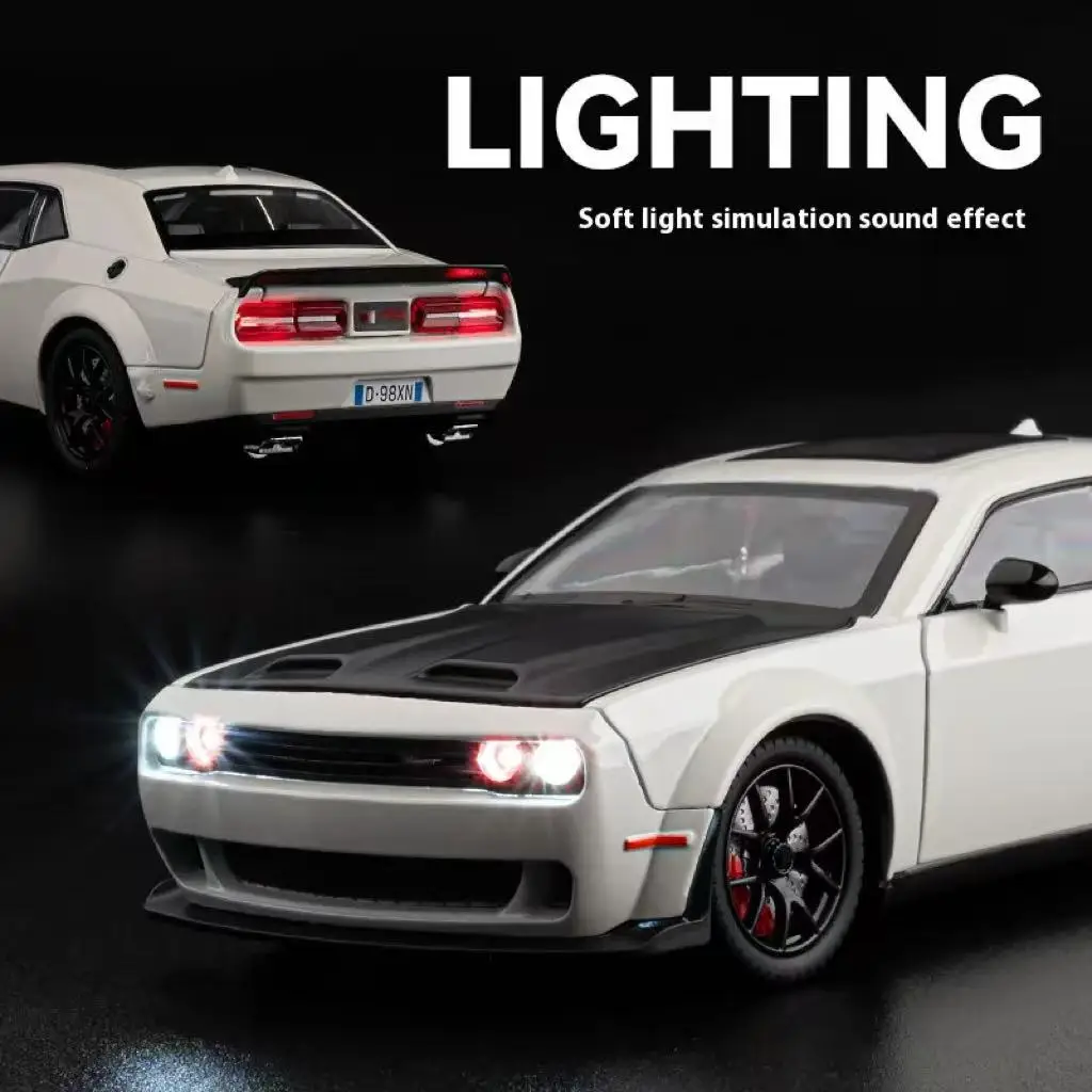 1:32 Scale Hellcat Challenger Die-cast Toy Vehicle, Pull-back Drive with Sound-Light Features