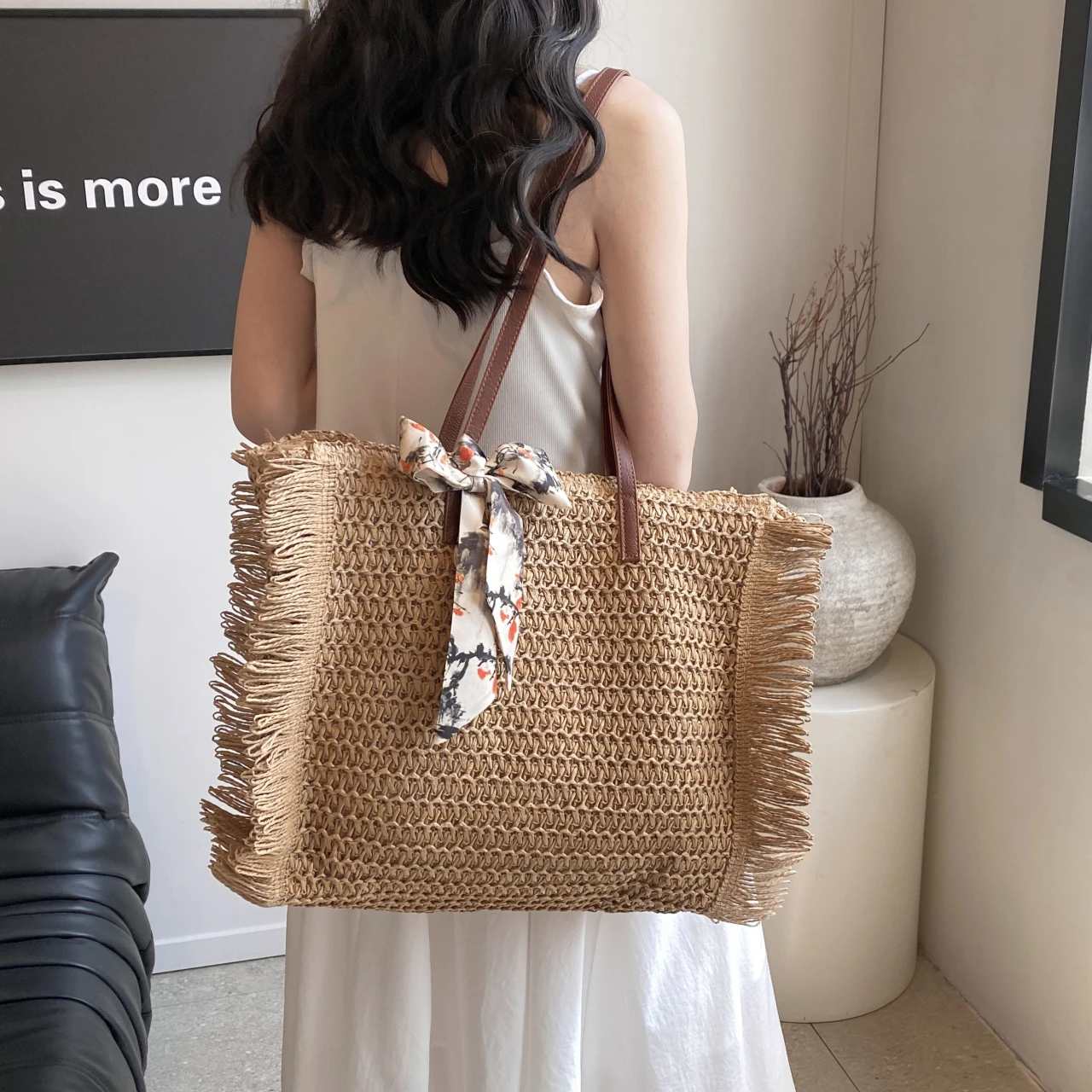 Fashion Tassel Shoulder Bag Female Designer Beach Bag Handmade Straw Woven Handbag Large Capacity Summer Travel Bag Tote Khaki