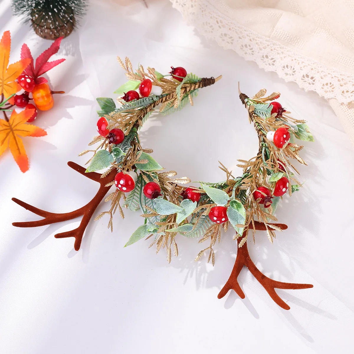 عصابة رأس على شكل فطر قرن الوعل على شكل غزال واقعي مصنوعة يدويًا لعيد الهالوين وعيد الميلاد والحفلات والولائم، مناسبة للأزياء النسائية