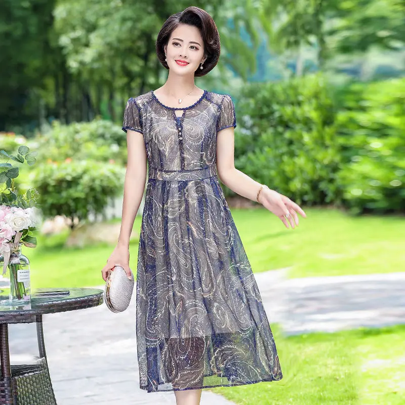 Elegantes Sommerkleid mit Spitzenkragen für Senioren