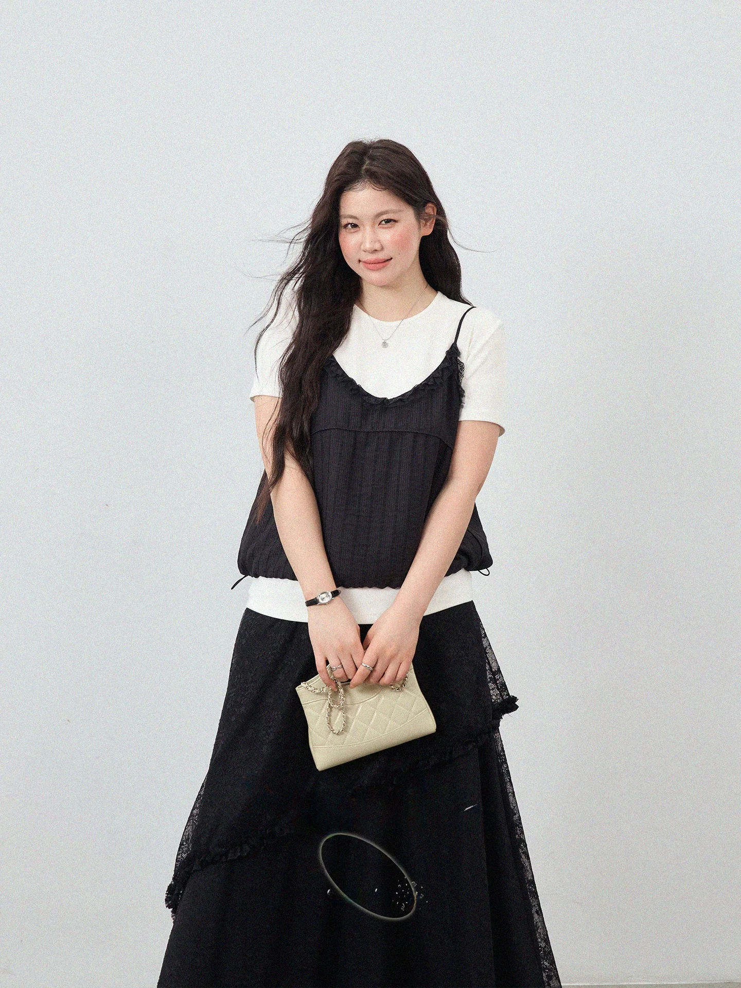 

plus Size Women's Lace Splice Base Layer Summer Top Micro Plump MM Black Top Gentle Style Loose Fit Short Sleeve round Neck