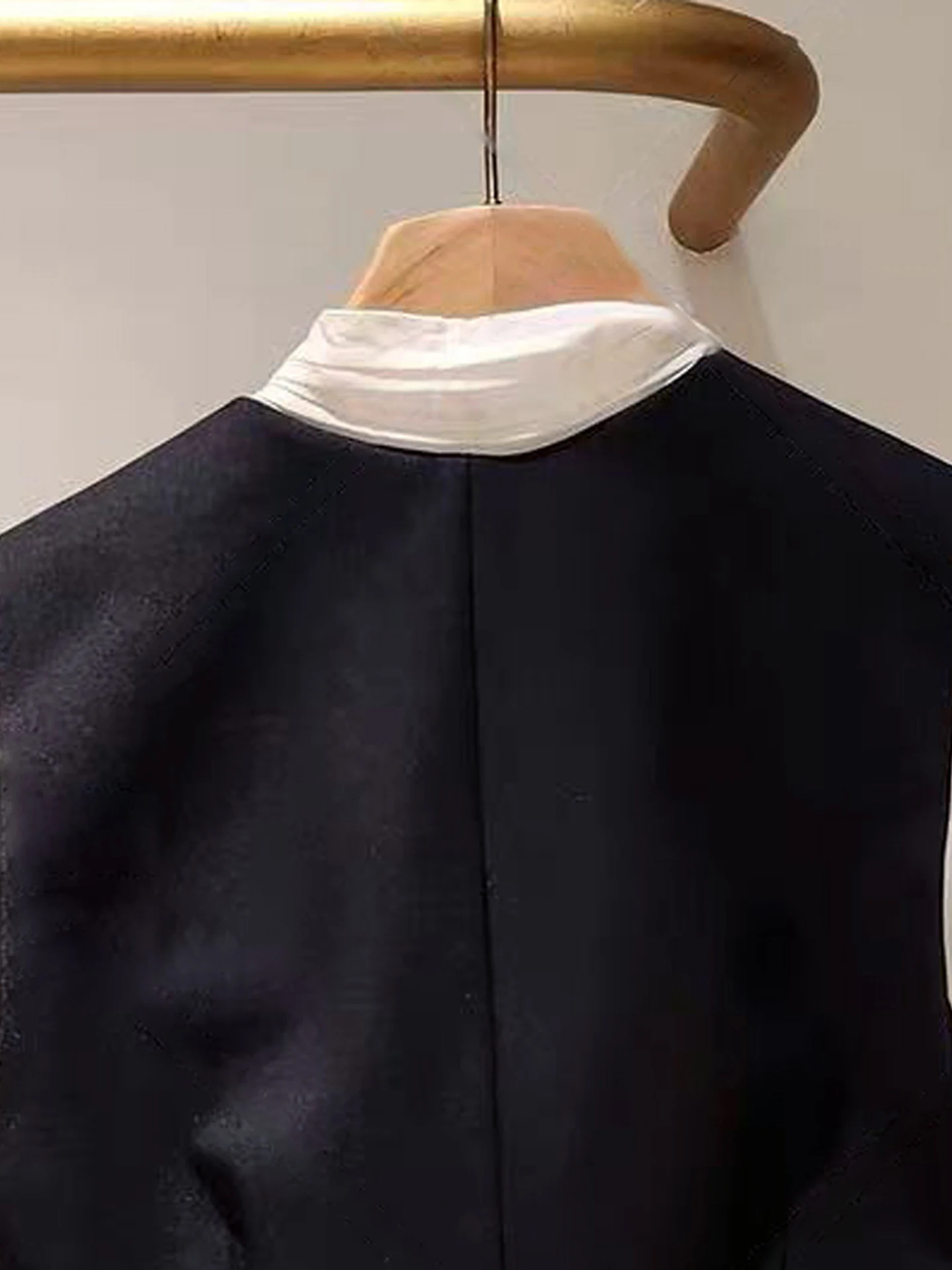 S Home South Oil High End Women's Faion 2025 Autumn Hepburn Sle V Ne Vest Top with Bow Tie Splice Commute Sle ort