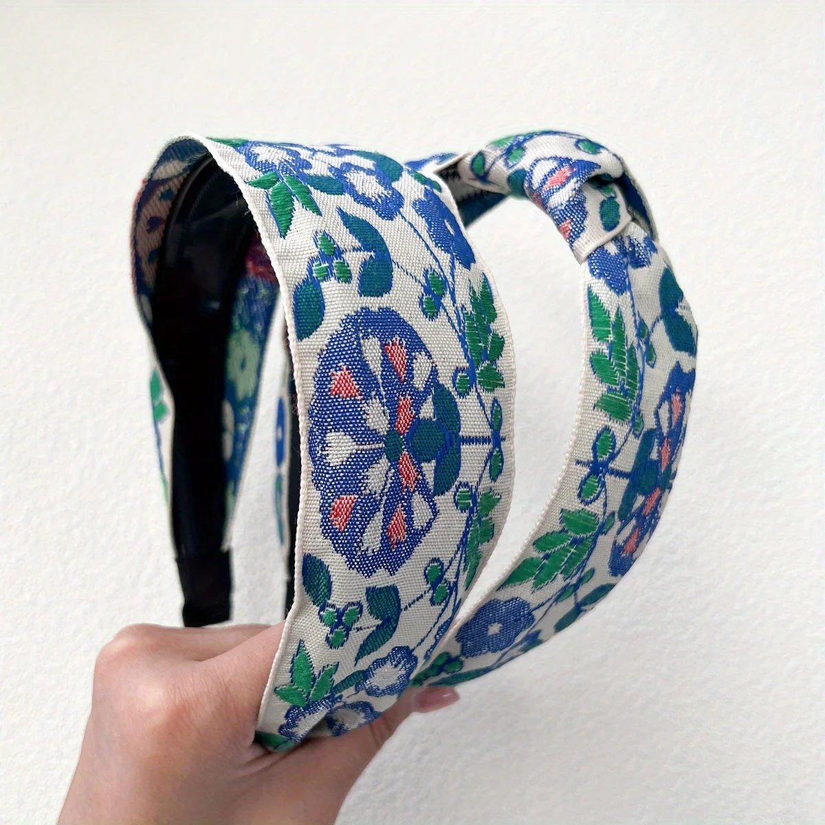 Vintage europäisches Blumen-Stirnband – böhmische Blumenkrone mit Seidenschleife |   Mehrfarbiges botanisches Haar-Accessoire