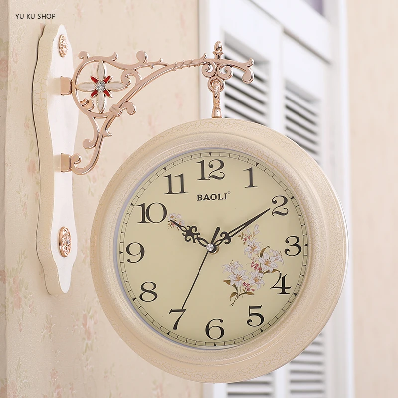 European Pastoral Wall Clock Art Silent White Double Sided Glass Quartz Digital Wall Clock Round Living Room Decoration Decor