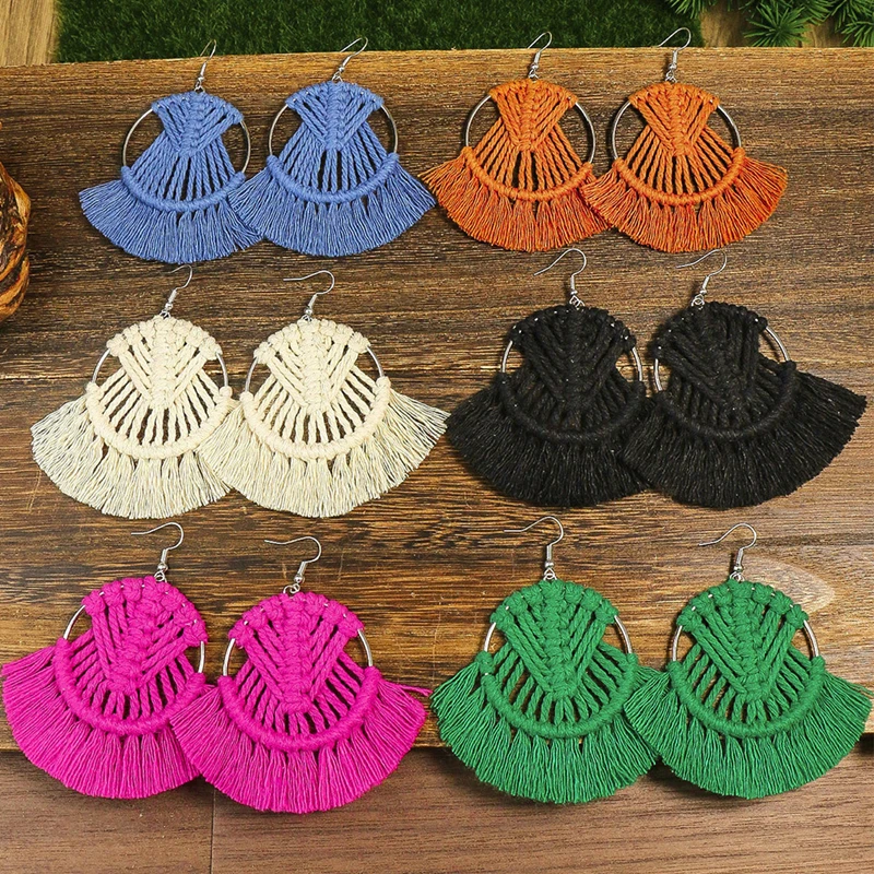 1 Pair Of Bohemian Holiday Style Fashion Creative Color Tassels Hand Woven Fan Shaped Ear Jewelry