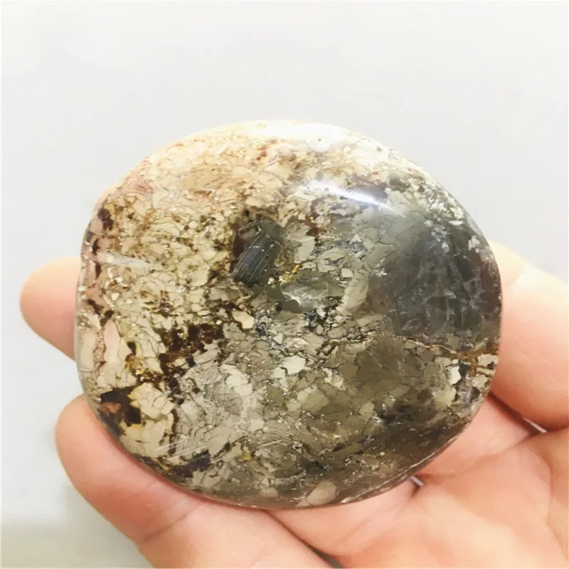 Natural crystal Madagascar portable rolling stone massage stone