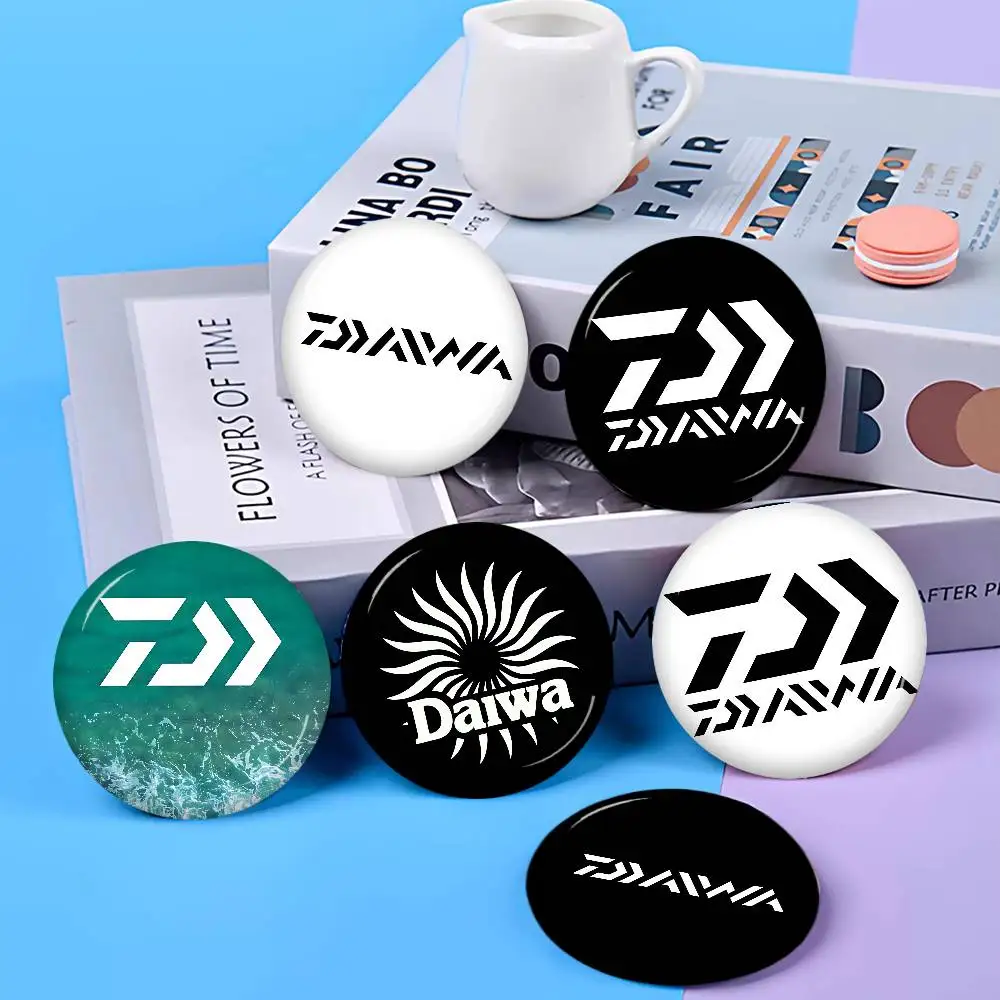 D-DaiwaS Fishing Logo 32/44/58MM Customizable Button Pins Cute Funny Creative Badge Jewelry Decor Gifts for Friends