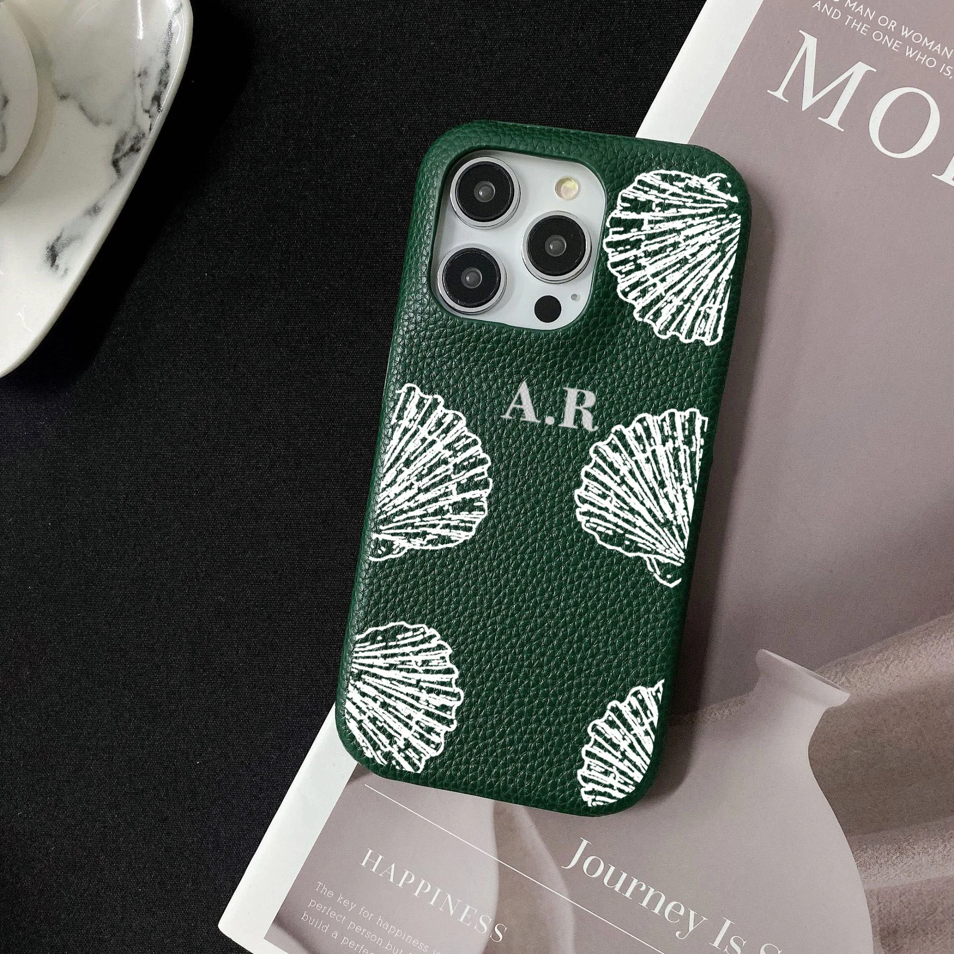 

Personalised Customized Name Leather Case For iPhone 16 15 14 13 12 11 Pro Max Initials Letters kafr saya Cover 13 14 15 Pro Max