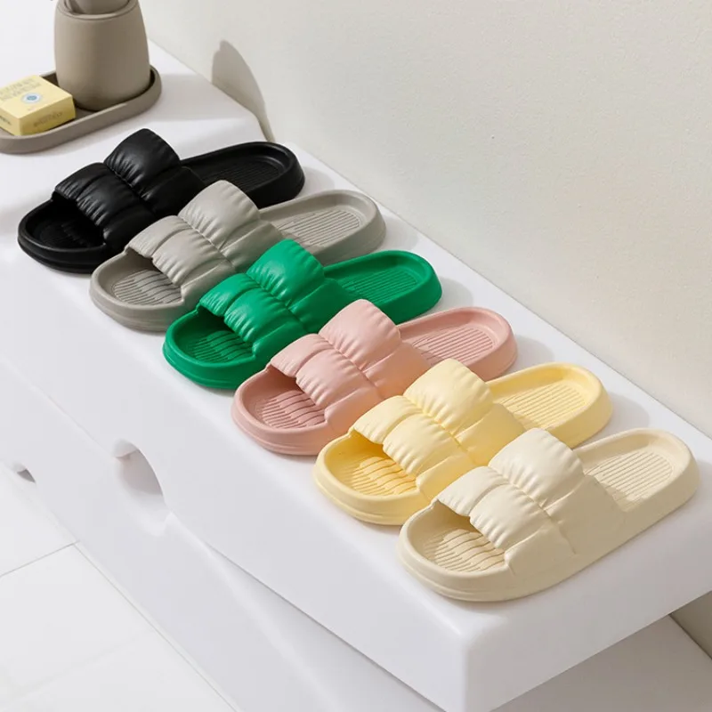 Soft Bottom Slippers for Women Home Bathroom Home Bath Non-slip Couple Summer Sandals for Men Summer Wear Comfortable