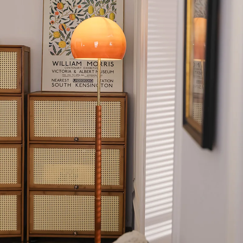 Lampada da terra a fungo medievale soggiorno Divano retrò americano lampada pompelmo camera da letto comodino atmosfera decorazione verticale
