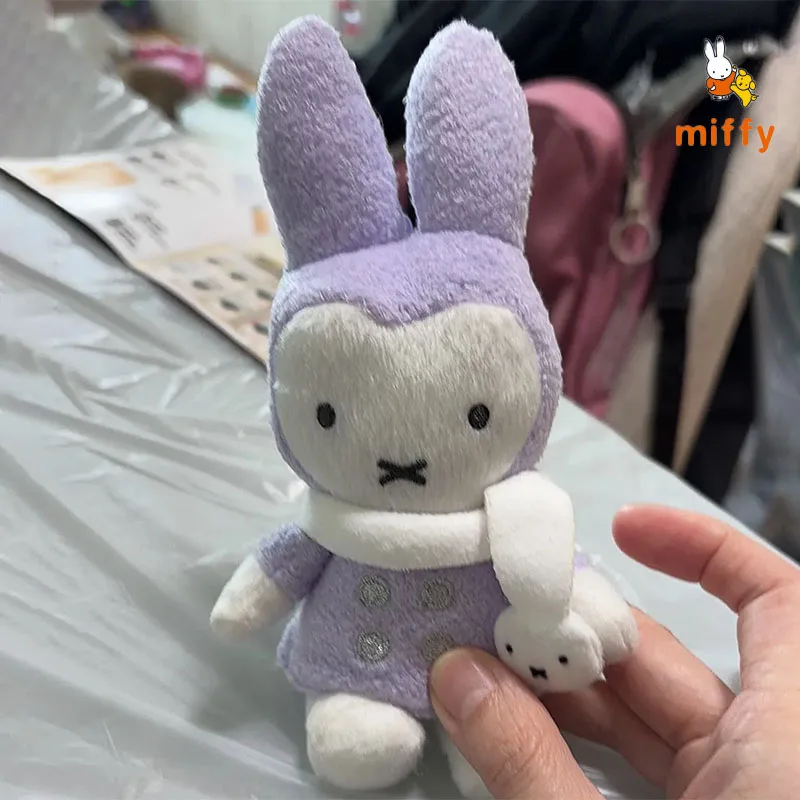 Kawaii Miffy peluche poupée créative robe violette dessin animé moelleux peluche jouet sac à dos Anime accessoires Dopamine peluche porte-clés cadeau