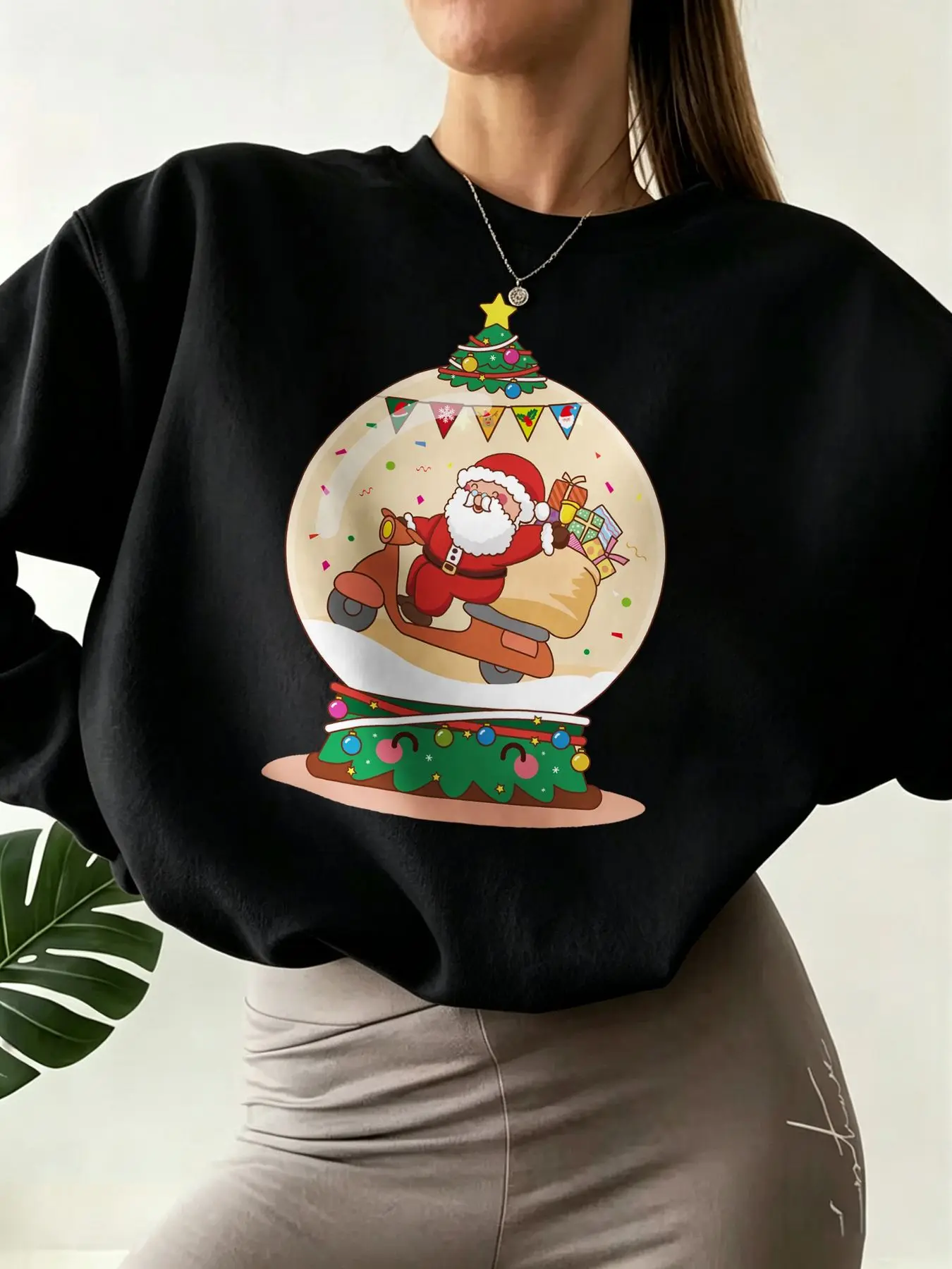 Women Christmas Snow Globe Santa Scooter Graphic Crewneck Sweatshirt Oversized Long Sleeve Fleece Pullover Cute Xmas Gift Tree Ornament Winter Holiday Casual Streetwear Tops