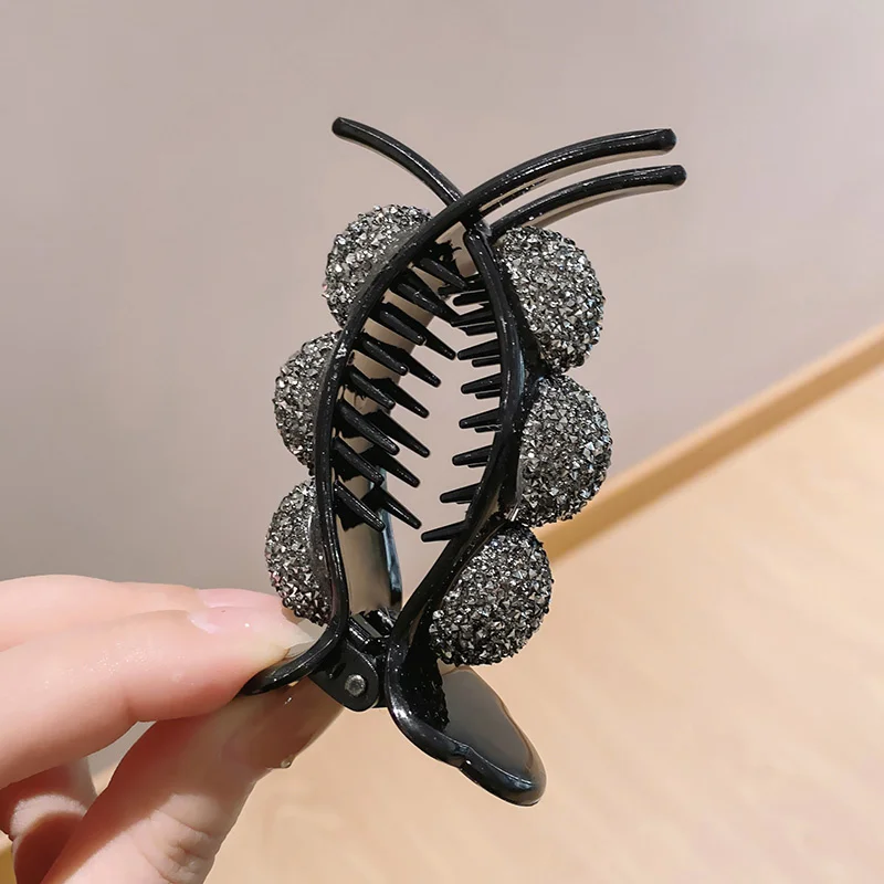 Korea Big 3 Teeth Claw Clips Crystal Plastic Crabs For Hair Bun Hair Style Hairgrips  Rhinestone Paved Ball Clamps Accessories