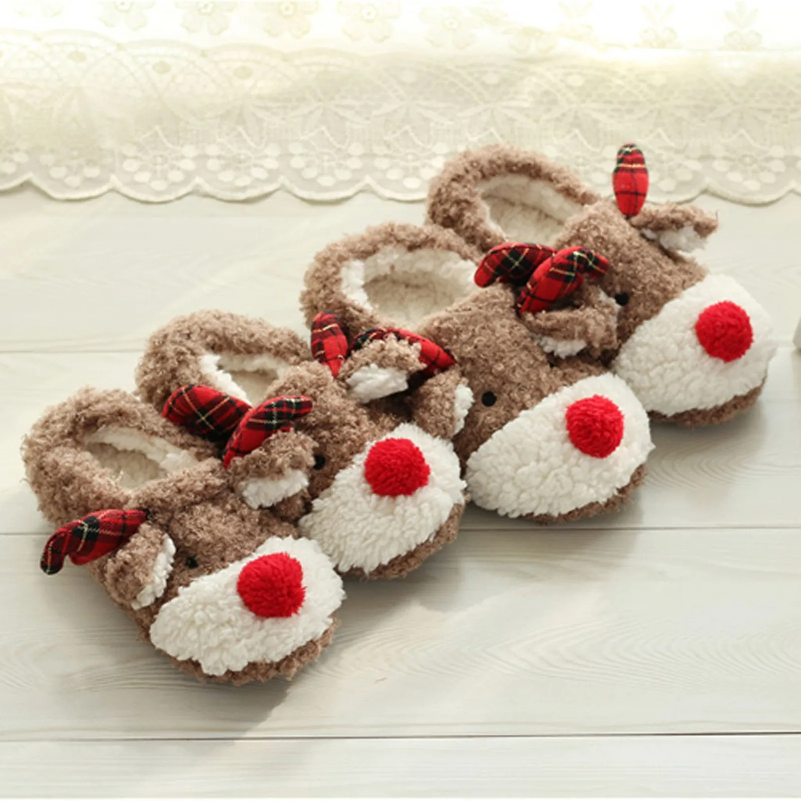 

Women Winter Christmas Warm Plush Slippers Lovely Deer Pattern Leisurely Fuzzy Shoes Family Indoor Comfort Non Slip Slippers