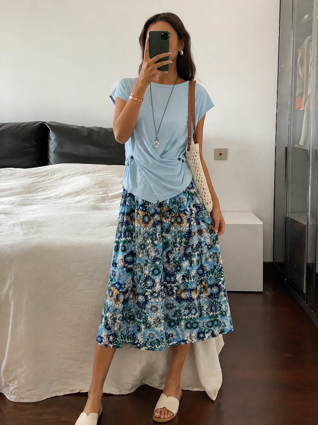 2ピースの夏らしいフレッシュな半袖ノットトップとプリントミデ - A-Line Skirt Midi のレビューと価格