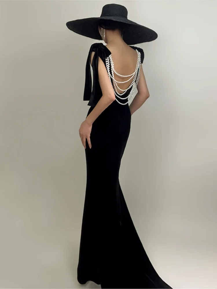 Hepburn elegant pearl backless velvet fishtail trailing dress for the banquet