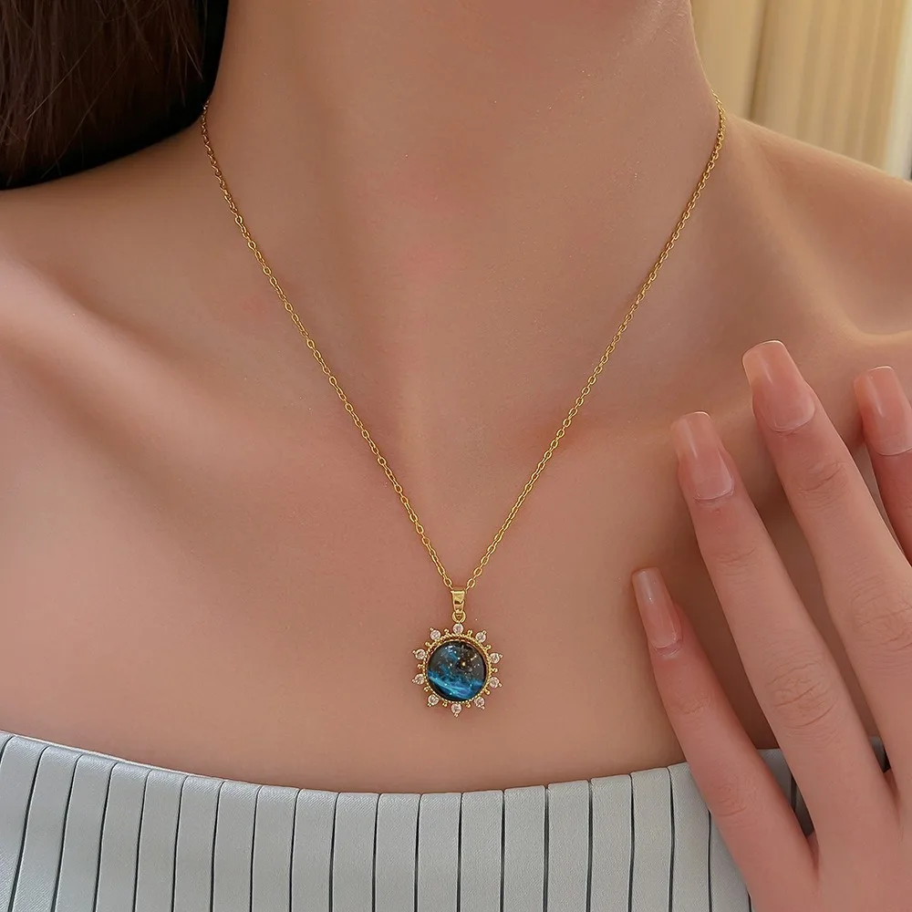 Creative Fashion Planet Sun and Star Pendant Necklace for Women Luxury Gold Color Stainless Steel Crystal Zircon Choker Jewelry