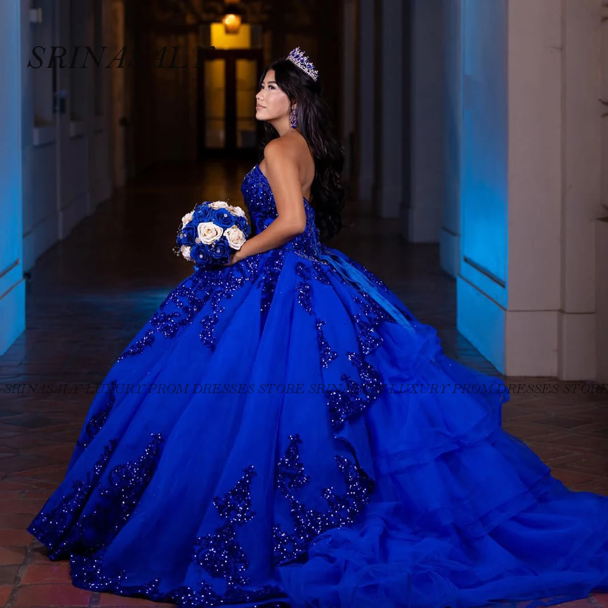 Abito Quinceaneras personalizzato Abiti da ballo con spalle scoperte Fiori 3D Perline Paillettes Appliques 15 Abiti Abiti da 15 anni