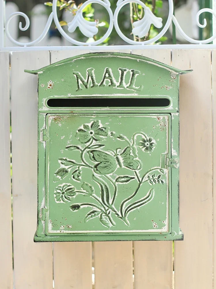 Sendeyuan green three-dimensional relief mailbox retro and old suggestion box garden groceries pendant home milk storage