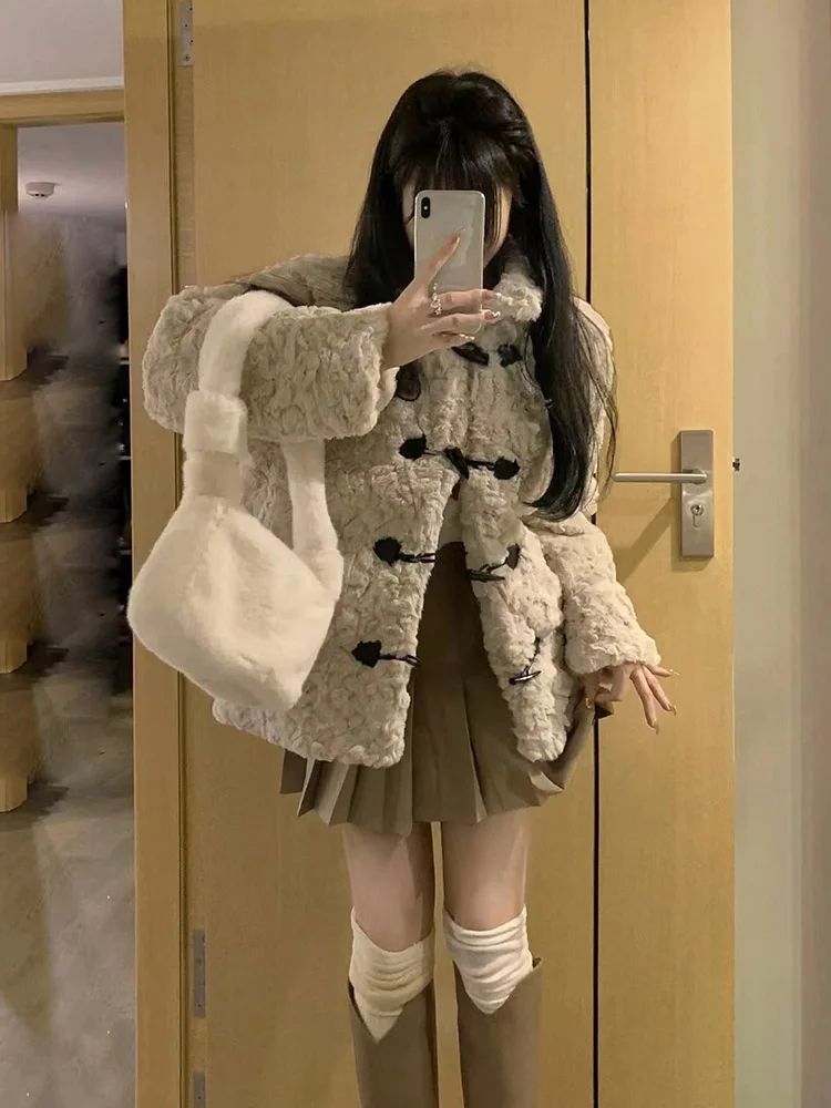 

Women's Clothing Thickened Horn Button Faux Fur Coat Winter New