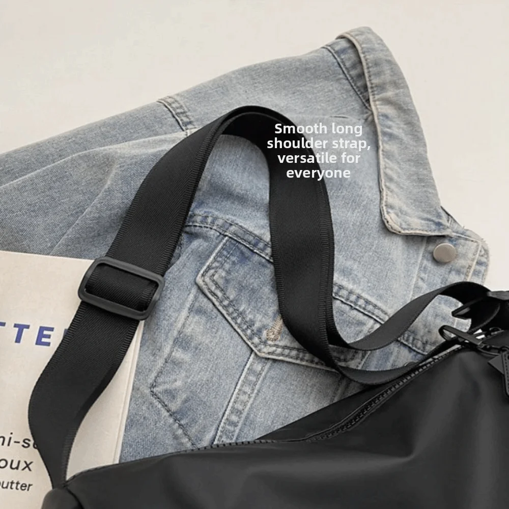 Large Capacity Sports Messenger Bag Men Lightweight Japanese Shoulder Bag Oxford Cloth Waterproof Travel Gym Bag Men Women