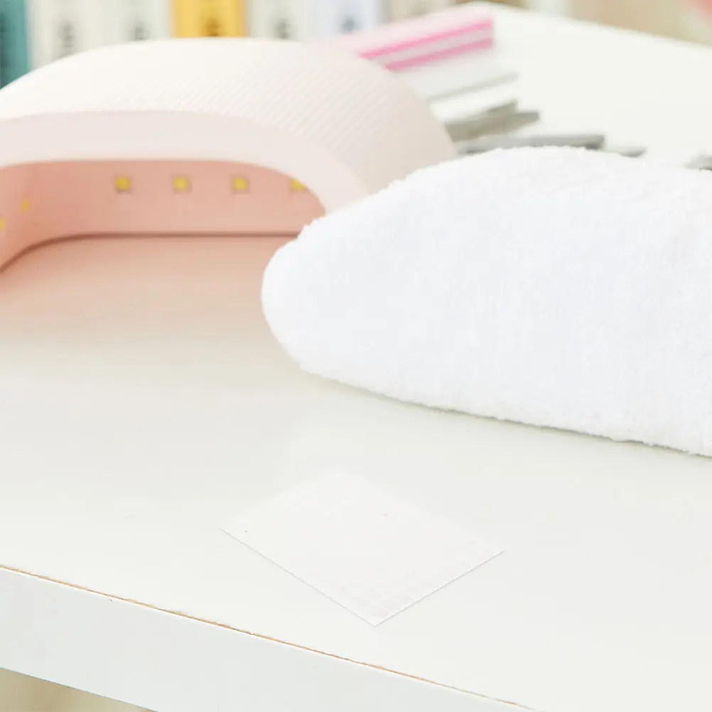 

20 Sheets Double Sided Nail Adhesive Tabs for Press on Nails Strong Hold Waterproof Breathable Sticky Nail Tabs Professional