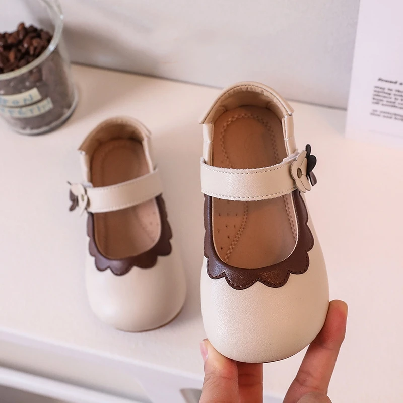 Zapatos planos de primavera para niñas, exquisitos zapatos bordados de encaje a la moda, zapatos de noche para niños Mary Jane, zapatos informales de otoño para niños