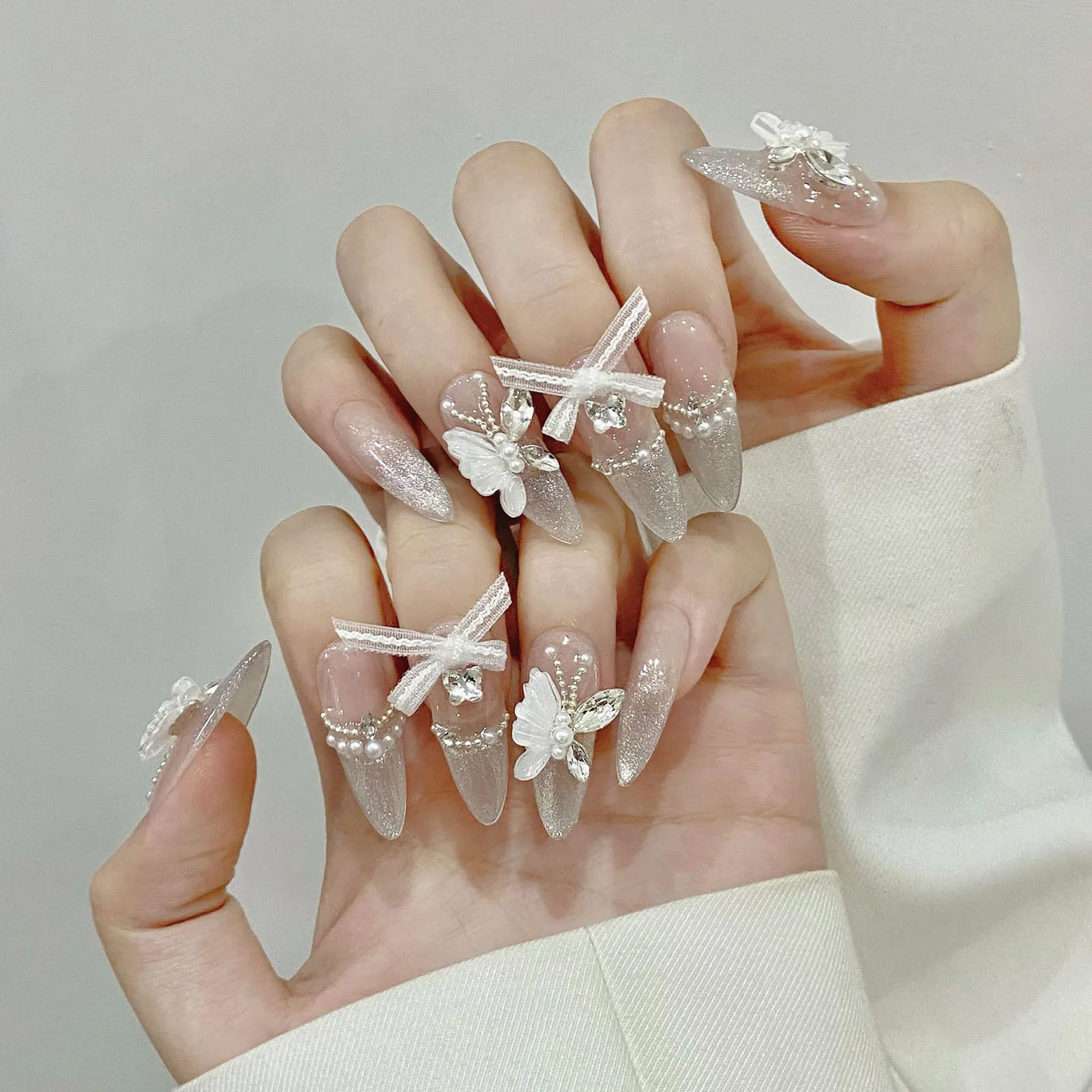 10pcs Flash Cat\'s Eye False Nails Handmade Long Almond Glossy White Press On Nail French Style Bowknot Butterfly Decor Fake Nail