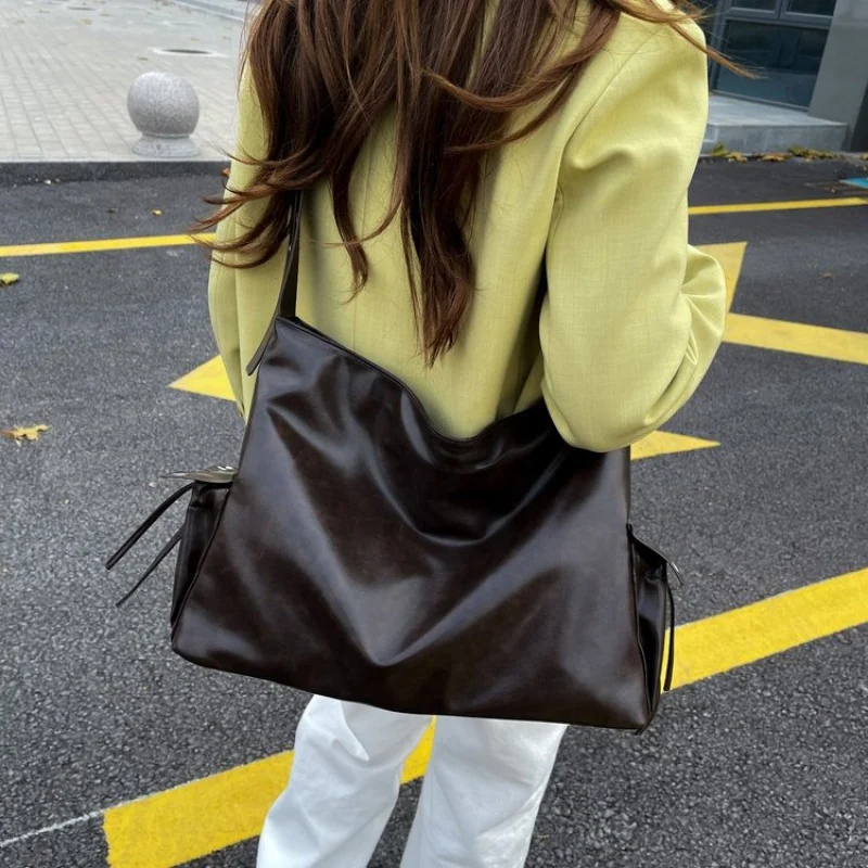 

Luxury Women's Vintage Leather Handbag Trendy Commuter Classic Elegant Ladies Casual Fashionable Crossbody Bag