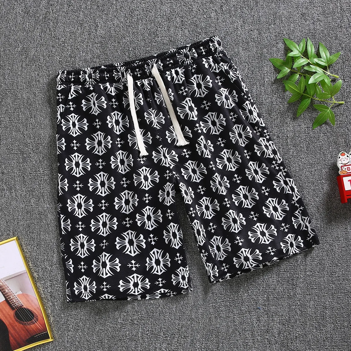 

Summer High Quality Modern Trend Street Style Men's Home Casual Quick-dry Beach Shorts Comfy Relaxed-Fit Flexible Moto Shorts