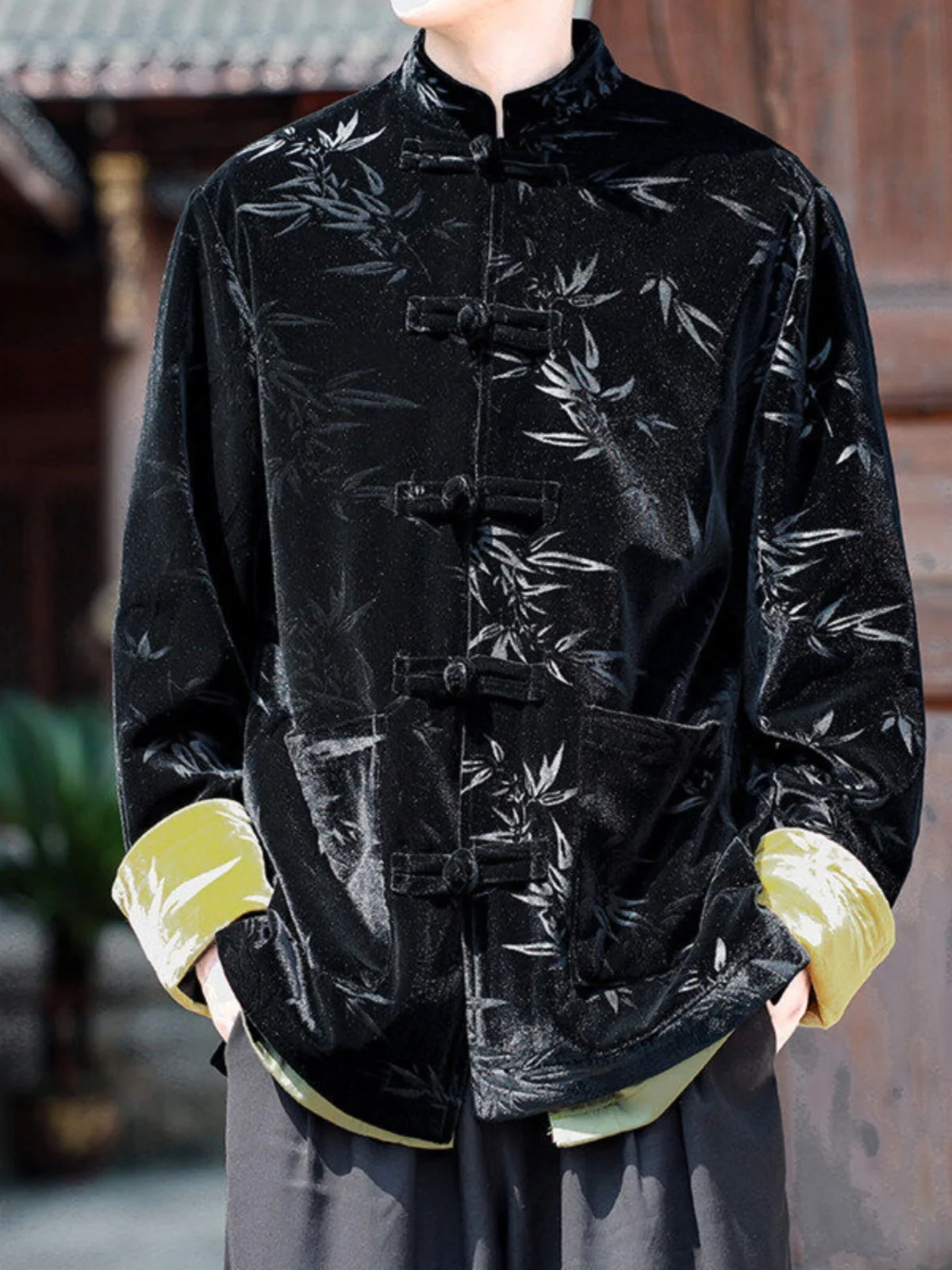 

Новое китайское хлопковое тюлевое мужское осенне-зимнее золотое бархатное пальто на пуговицах большого размера, модный топ в стиле ретро