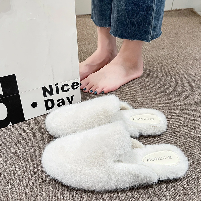 Miaomiao Slippers - Women's Winter Outerwear with Hood for Warmth - One-Piece Footwear
