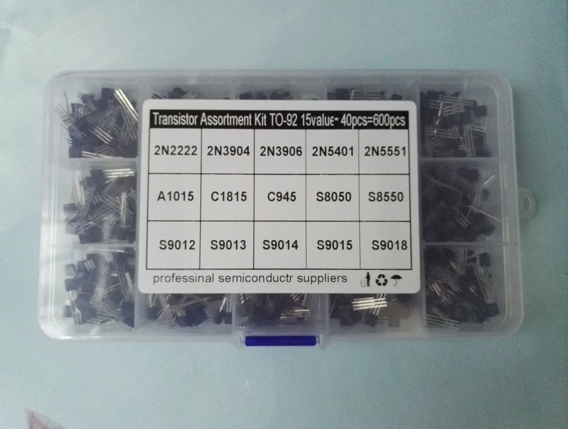 Transistor Kit 15 Value*40Pcs=600Pcs TO-92 Assortment 2N2222/3904/3906/5401/5551 S8050/8550/9012/13/14/15/9018 A1015/C1815/C945