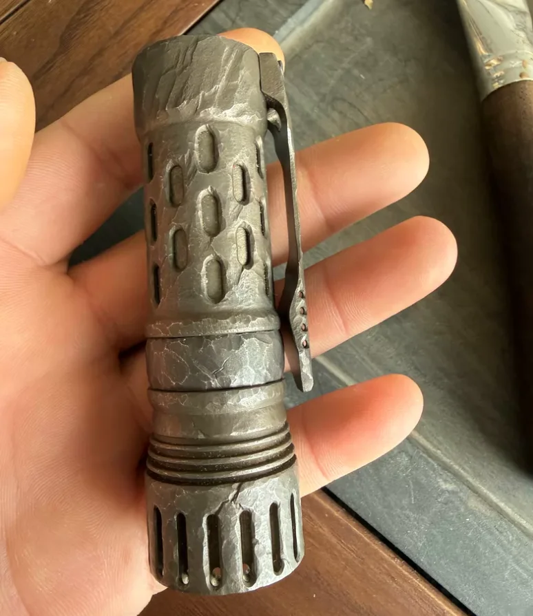 Used EDC Lao Huang dense array flashlight titanium alloy stone pattern carving Torch Lamp decompression toy