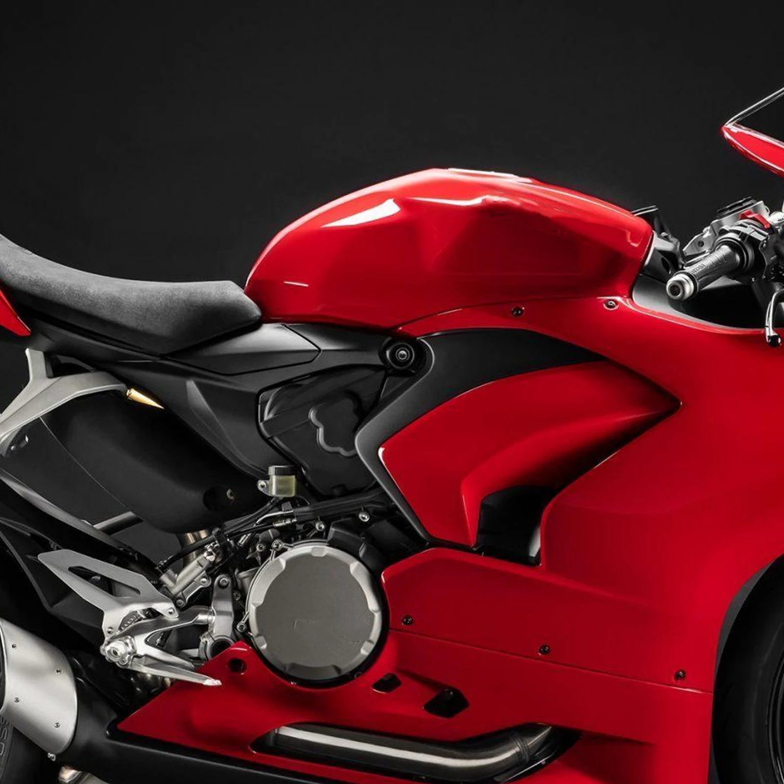 For Ducati Panigale V2 950 939 899 1199 959 1299 Motorcycle Fuel Tank Cap ABS Carbon Fiber Fuel Tank Cap Housing