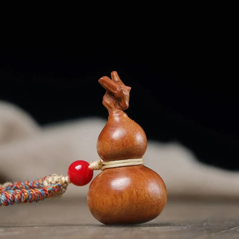 Mount Taishan Century Old Peach Wood Gourd Pendant Natural Whole Wood Carving Peach Wood Gourd Pendant Log Color Key Chain