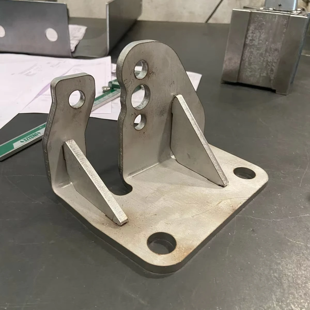 

Parts for Manufacturing SS Laser Cutting Service Welding Bent Bracket Best Quality Metal/steel A1 Smooth Stainless Steel Fiber