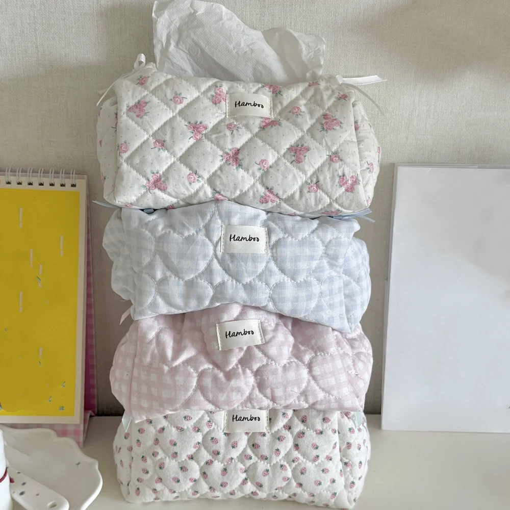 DIY Handmade Quilted Tissue Holder: Floral Checkered Pattern, Simple and Fresh, for Car or Home Use