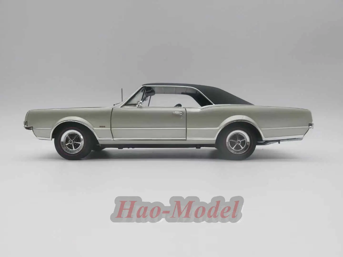 ACME 1:18 For Oldsmobile 442 1967 Alloy Diecast Metal Car Model Toys Boys Birthday Gifts Hobby Display Collection Simulation