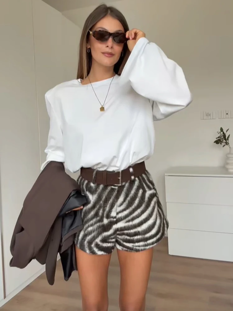 Women Zebra Striped 2 Piece Matching Set Zip Collar Cropped Jacket And Shorts Trendy Streetwear Outfit