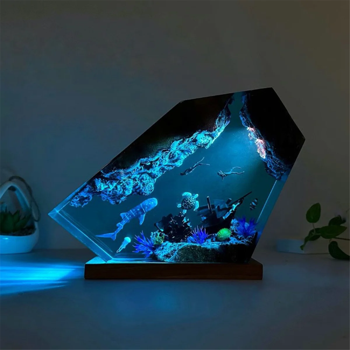 Undersea Resin Lamp Whale Turtle Human Diving Night Light Home Gift Office, Desk Bedroom Decoration Night Light