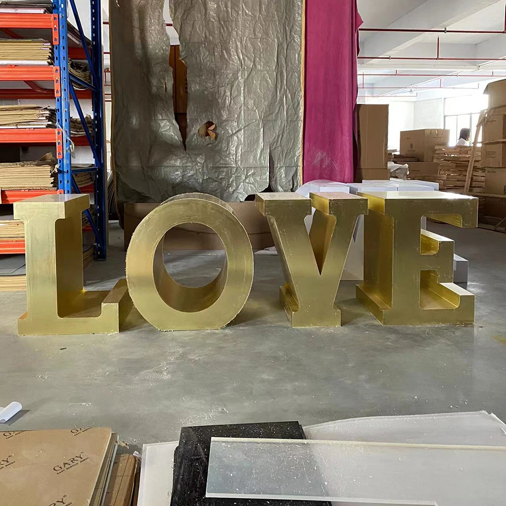 

China Factory Acrylic Golden party wedding props LOVE letter table for event decoration