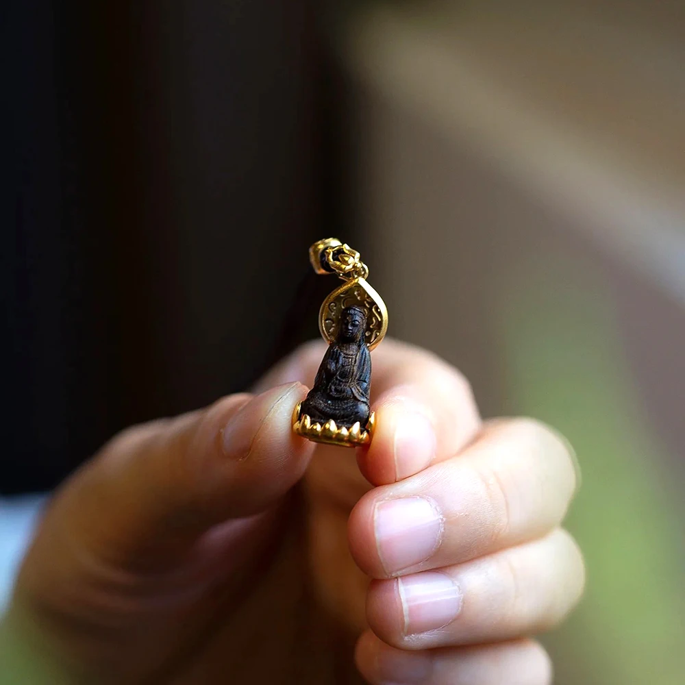 Healing Jewelry Guardian Buddha Guanyin Amulet Pendant Necklace Tibetan Ethnic Style Sweater Chain Luxury Amulet Mascot for Men