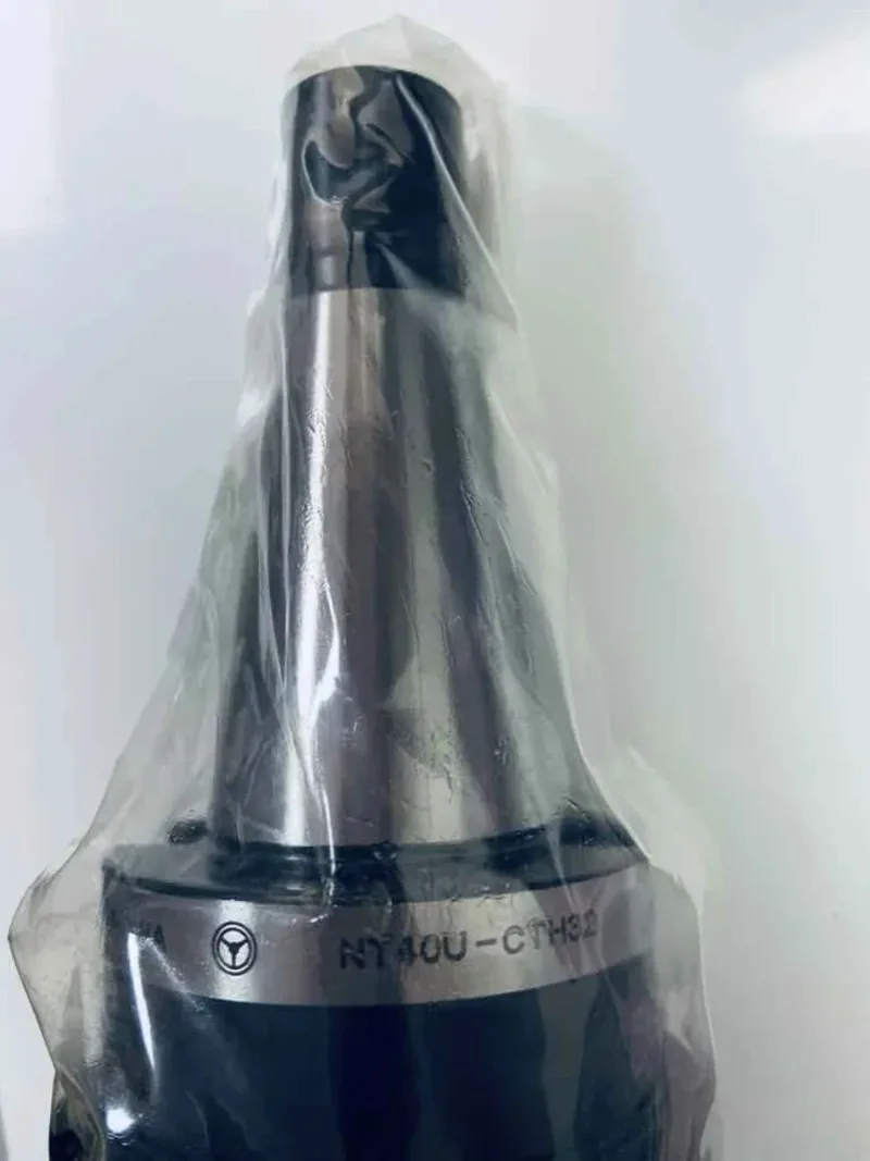 

Головка ручного фрезерного станка SHOWA с сильным хвостовиком NT40-CTH32