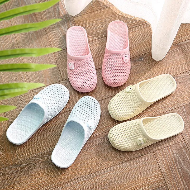 Female Home Slippers Closed Toe Cutout Summer Women Fashion Flat Heel Slides Antislip Ladies Pink Beach Bathroom Indoor Slippers