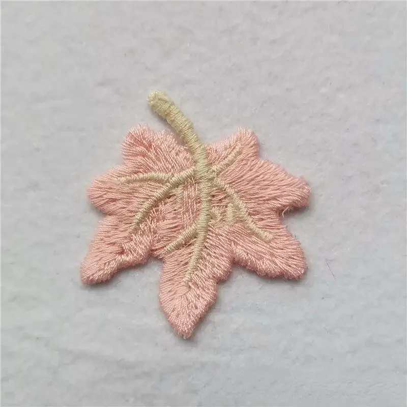 20Pcs 6cm Maple Leaf Flower Embroidery Appliques Handmade DIY Sewing Supplies Patches for Headwear Clothing Decoration Wholesale