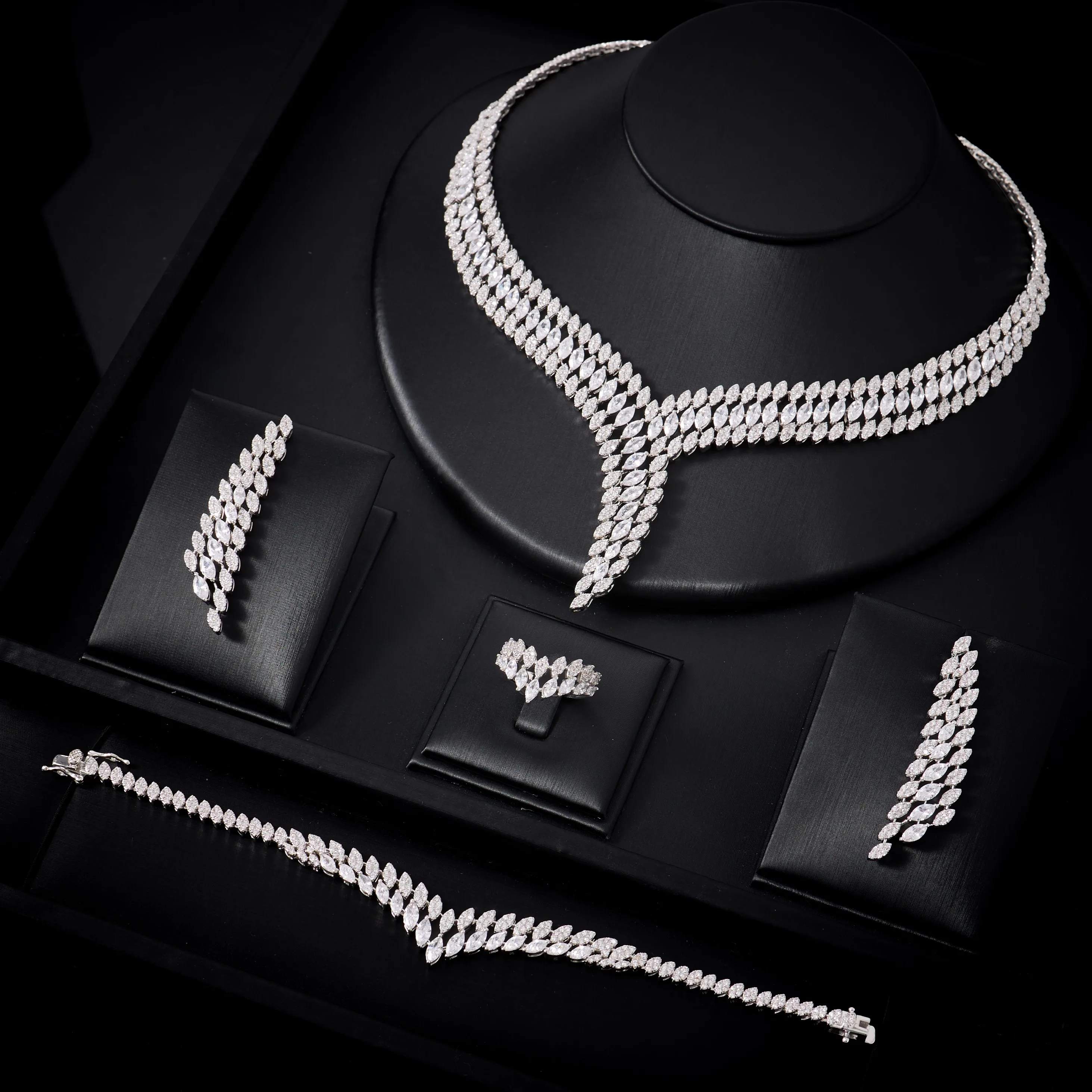 In JEWELIFE Women's Cubic Zircon Necklace Set Elegant Bridal Wedding Jewelry Accessory 00121