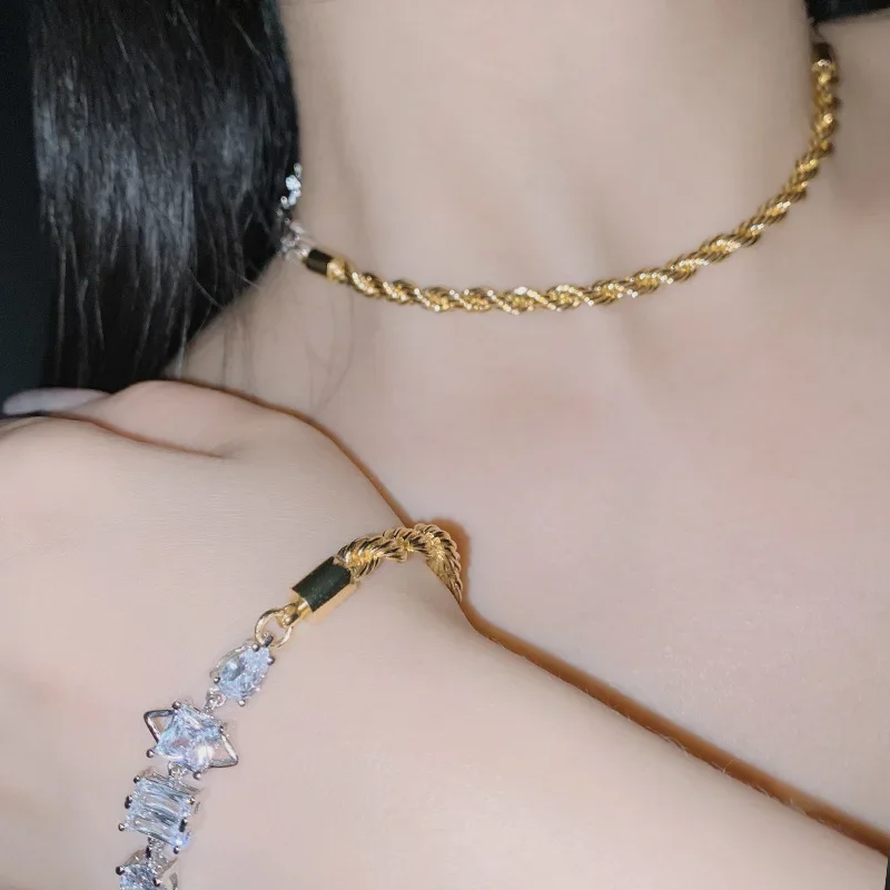 

MDL Moissanite Style INS Style Sweet Girl Bracelet With Faux Moissanite Diamonds 18k Plated Twist Chain