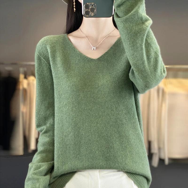 

100% Wool Women's Lightweight V - neck Solid - color Pullover, Skin - friendly, Soft, Versatile and Stylish