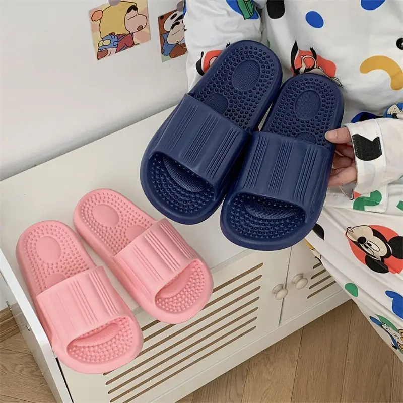 

‌Stylish slippers Multi-color optional home bathroom non-slip lightweight and comfortable indoor and outdoor dual-purpose
